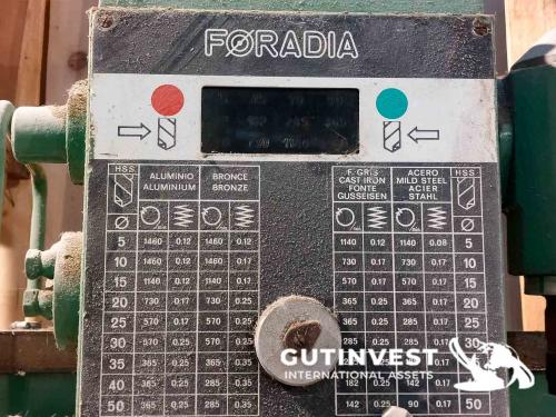 Column drilling machine
