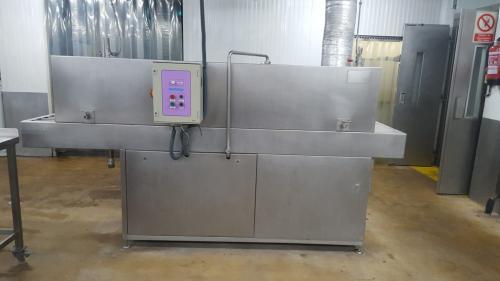 Plastic box washing machine