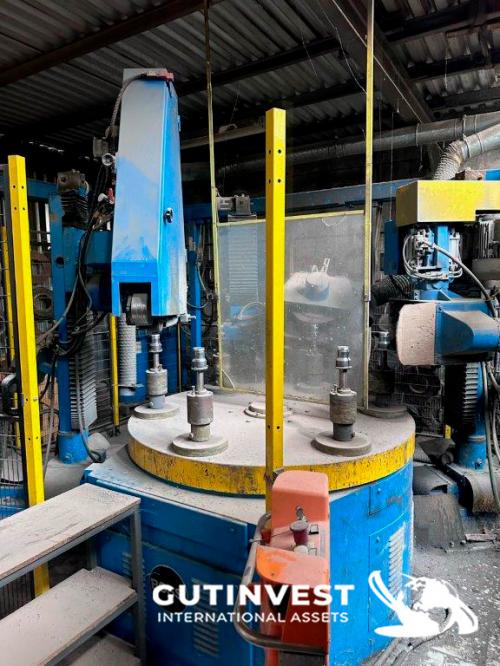 Rotary polishing machine