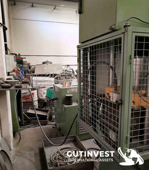 Hot plate press