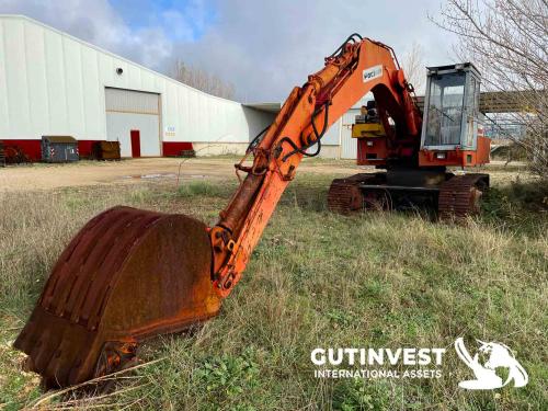 Crawler excavator