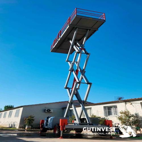 Scissor lift platform - 10 meters