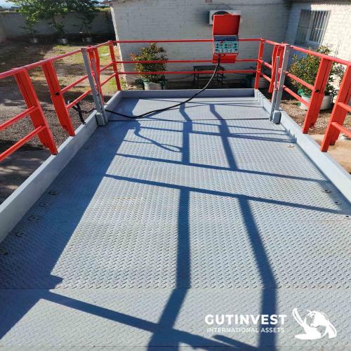 Scissor lift platform - 10 meters
