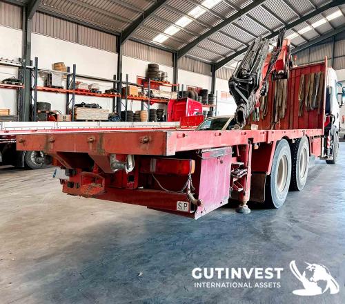 Truck with crane