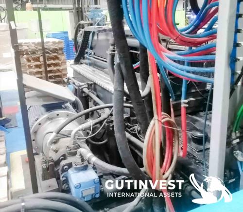Plastic Injection molding machine - 400Tn