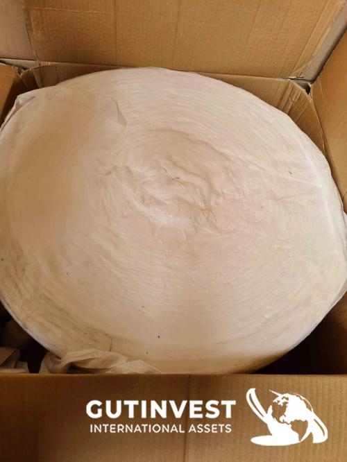 Lot with approx. 3,500kg of metblown fabric to recycle