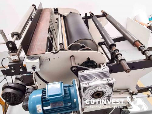 Rebobinadora con corte automático