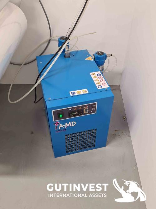 Air dryer