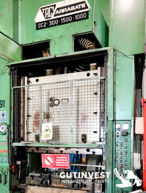Double upright press - 300Tn