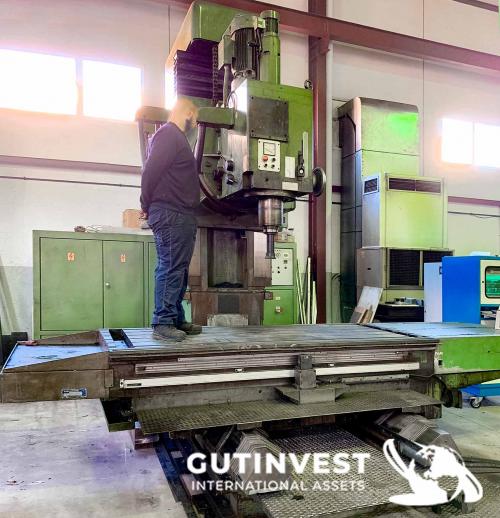 CNC milling machine