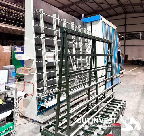 Vertical glass washing machine
