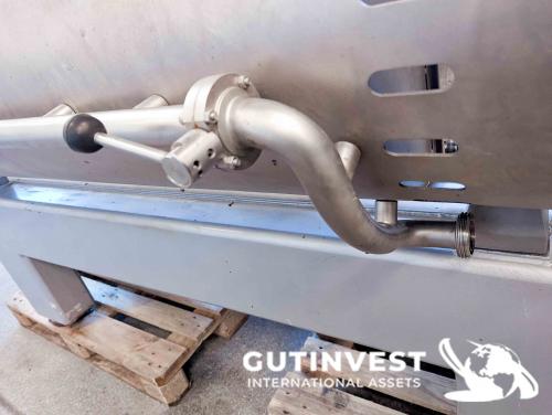 Decanter centrifuge for food industry