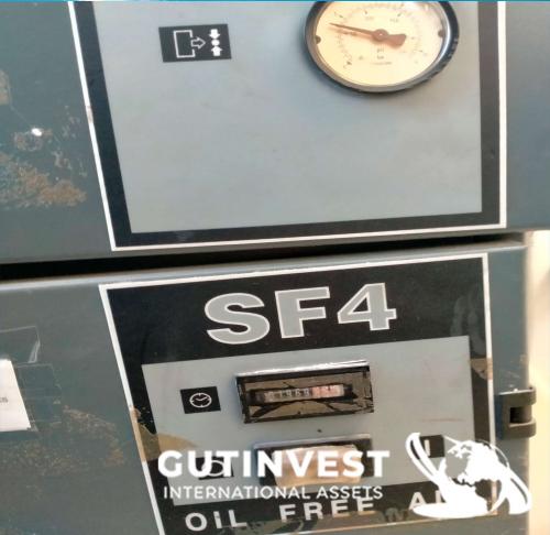 Air compressor