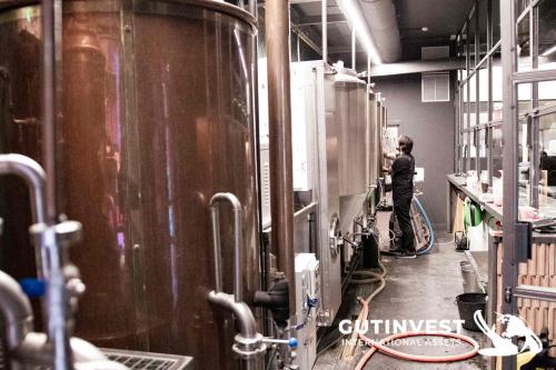 Beer brewing machinery