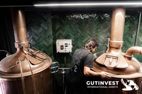 Beer brewing machinery