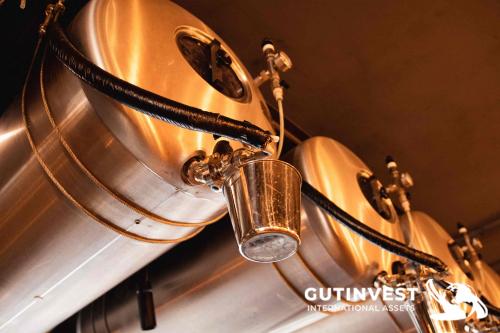 Beer brewing machinery