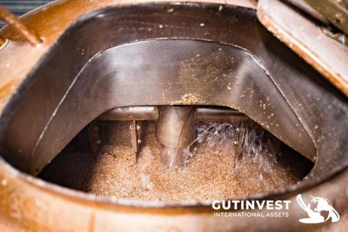 Beer brewing machinery