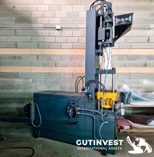 Vertical Injection machine