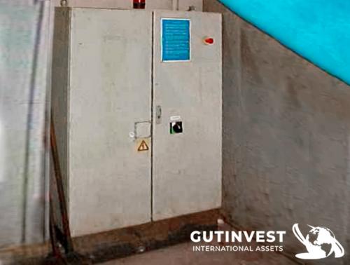 Cardboard baler press