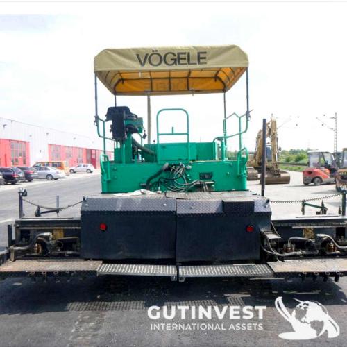 Asphalt paver machine
