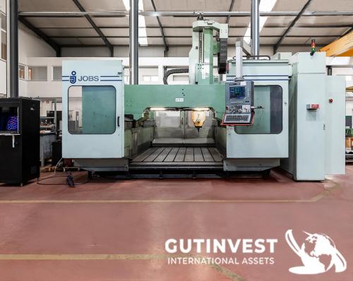 5 Axis CNC Machining Center