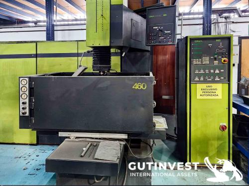 Máquina de electroerosión 