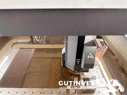 Máquina de electroerosión por hilo