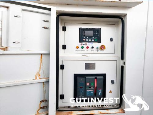 Soundproof diesel generator set  825  Kva 