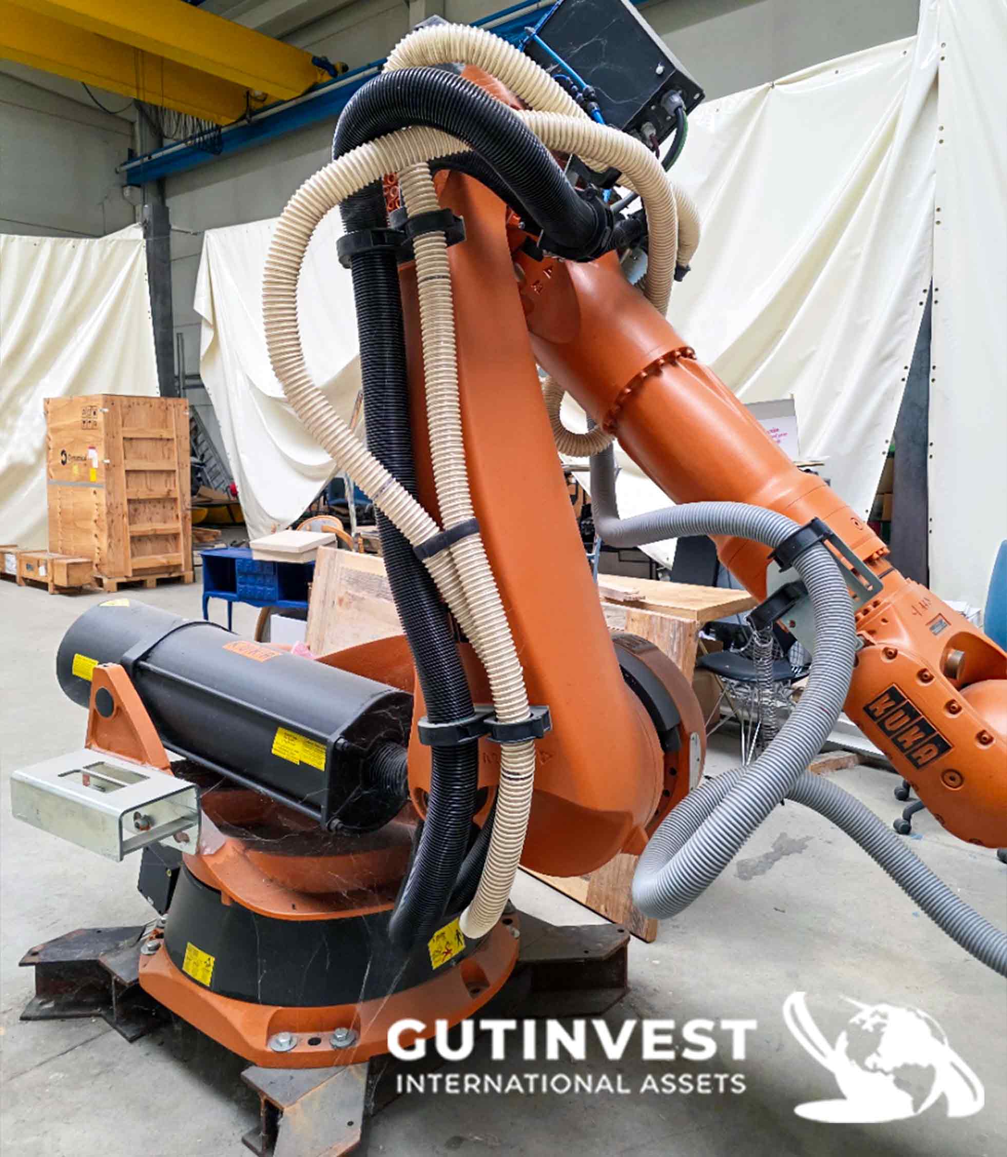 Robot industrial de carga