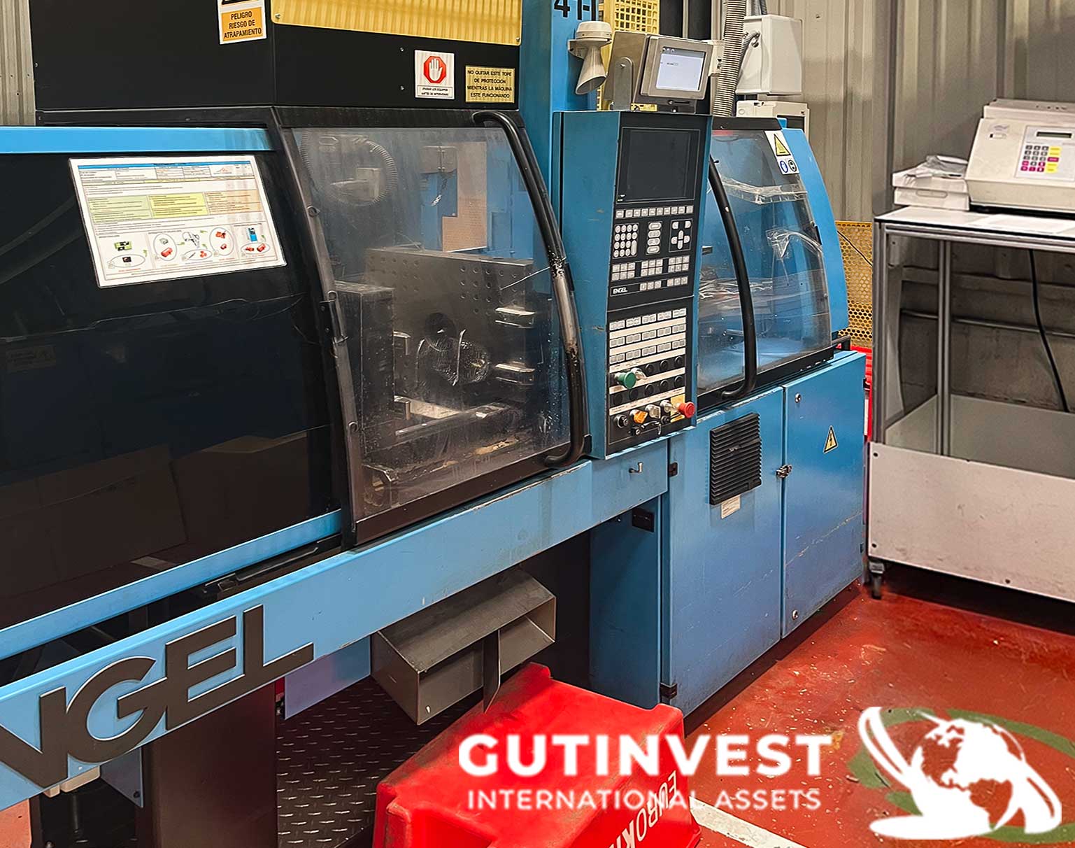 Plastic Injection Molding Machine