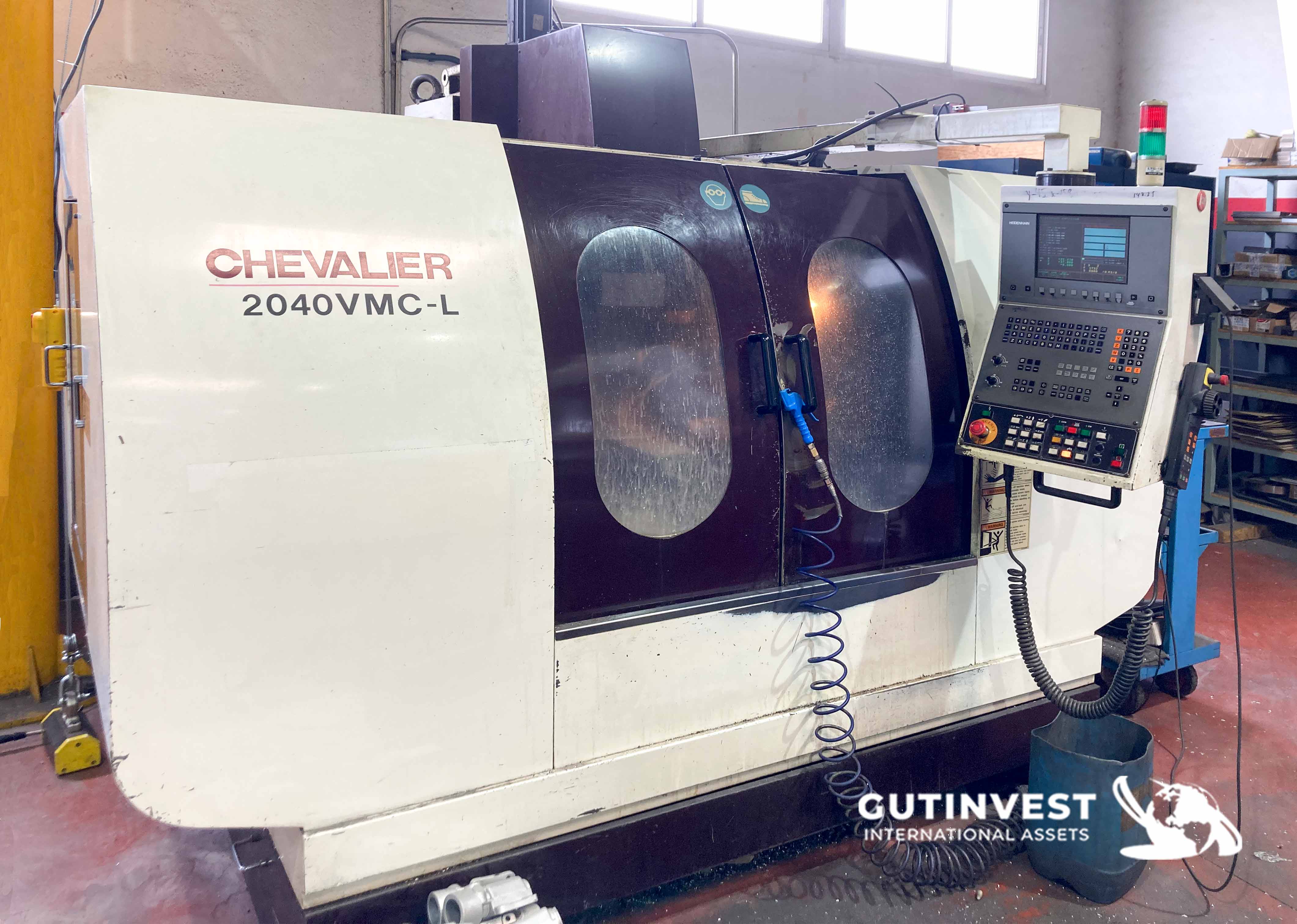 Vertical machining center