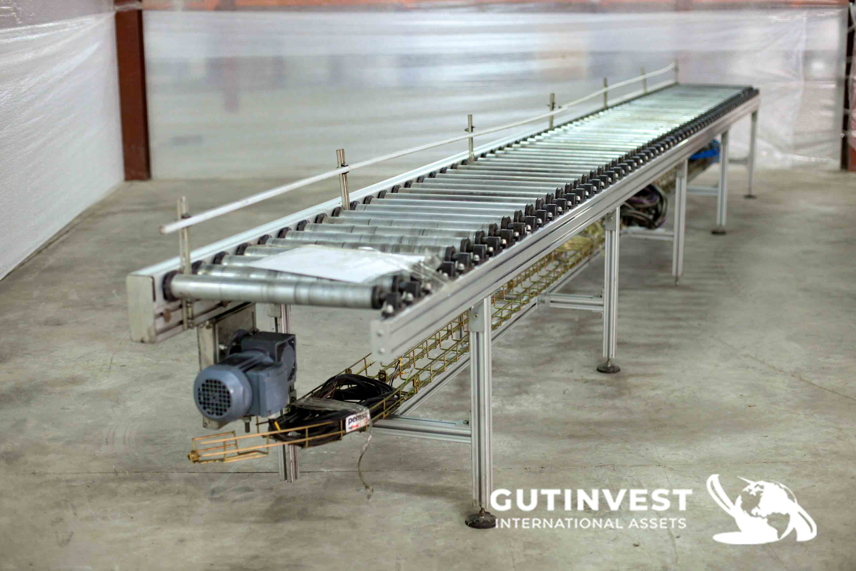 Motorized roller table (6000 x 460 mm)
