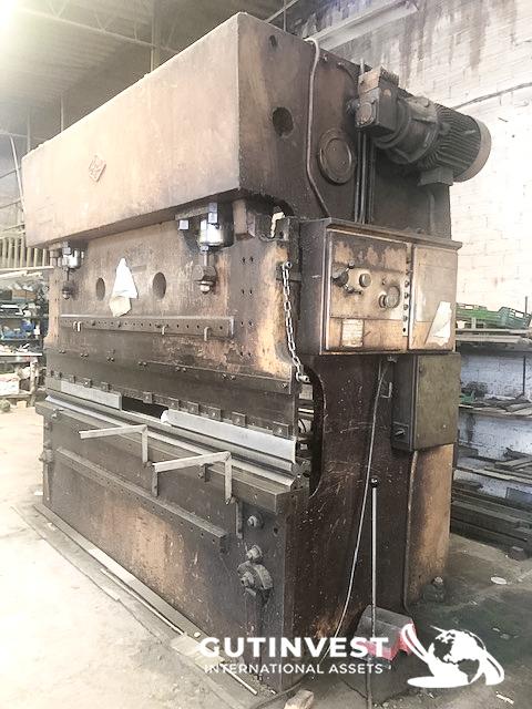 Hydraulic press brake - 140Tn