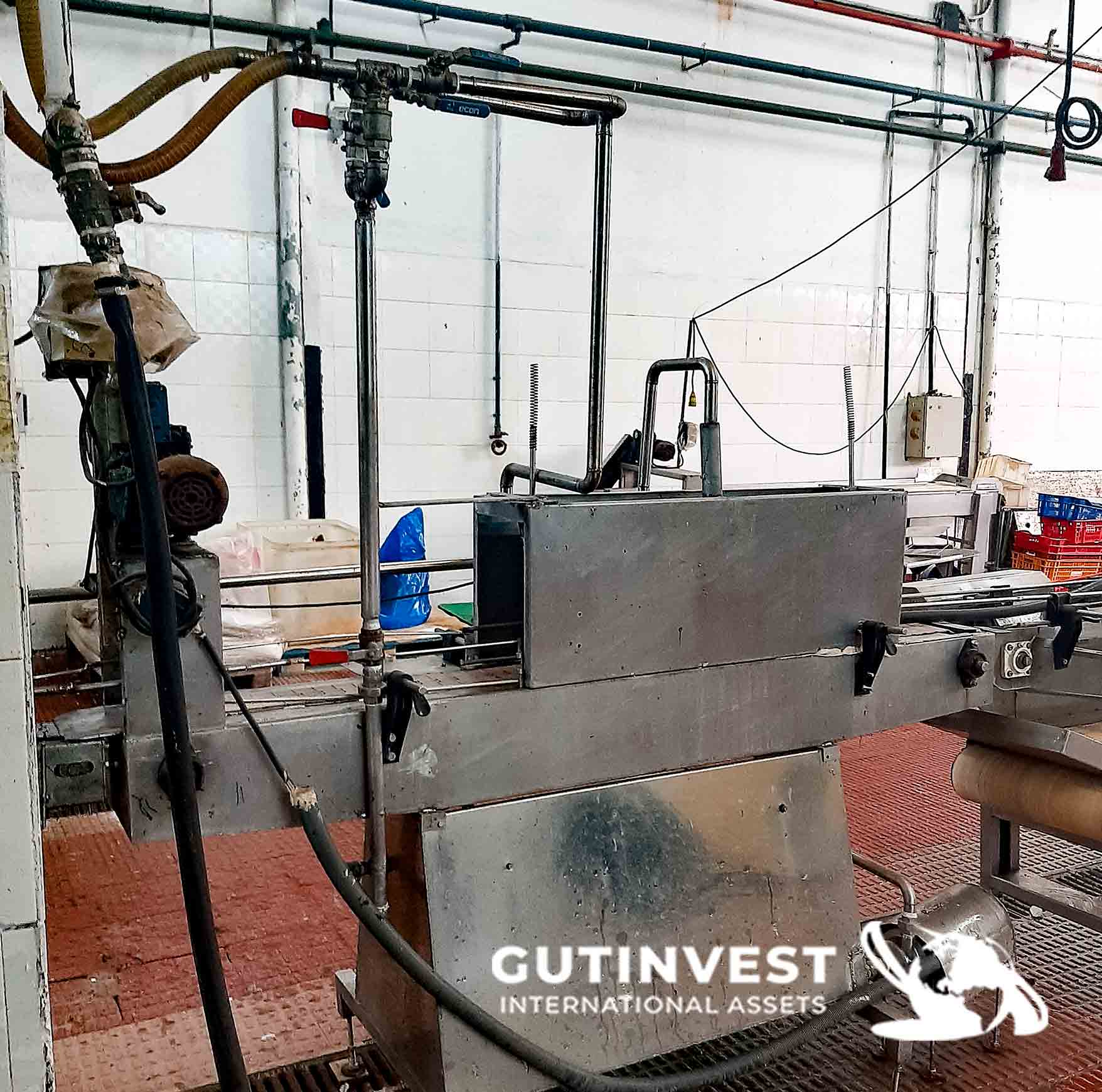 Stainless steel dispenser