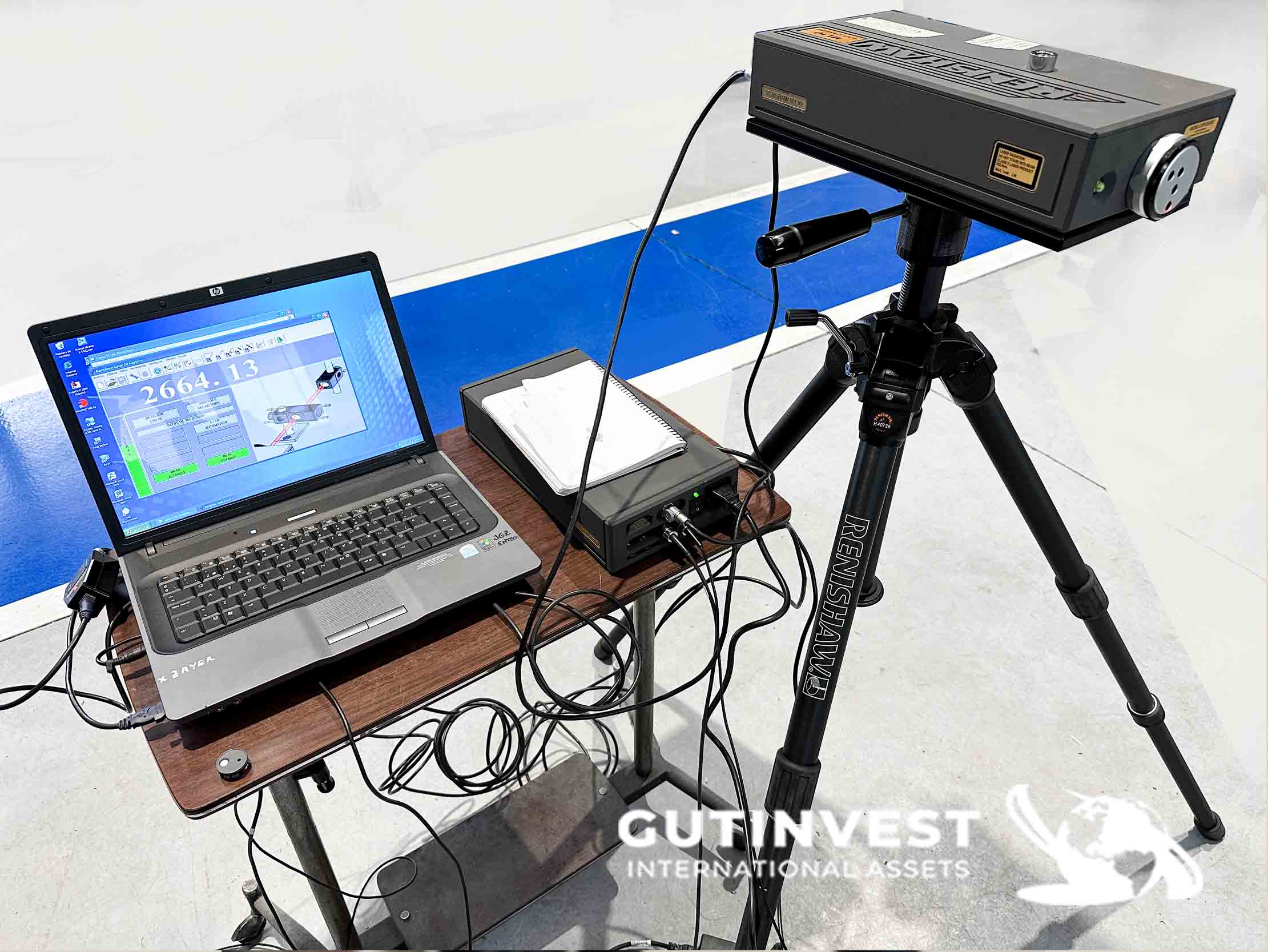 Laser calibration equipment with interferometer 