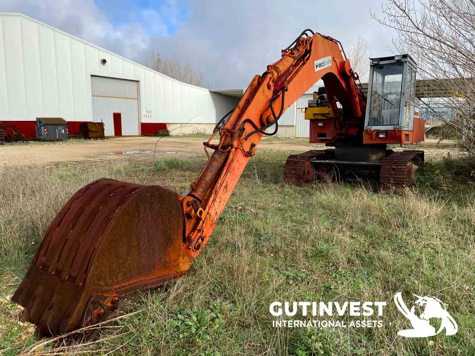 Crawler excavator