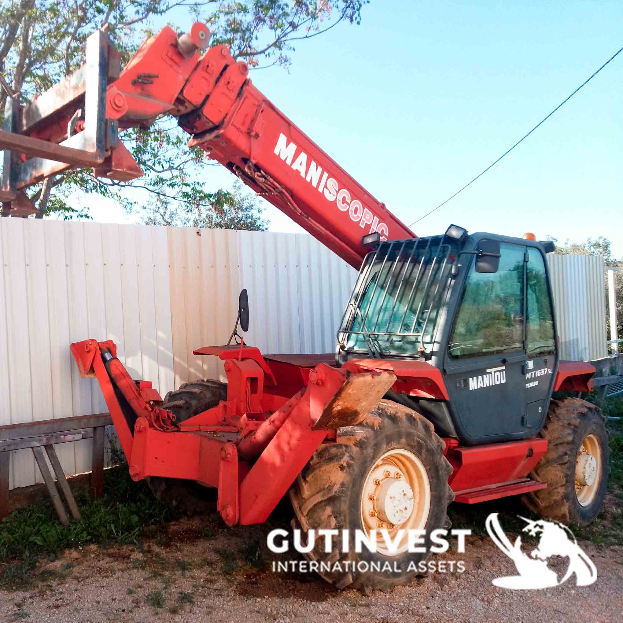 Telescopic handler