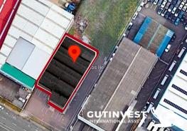 Nave industrial - Laboratorio farmacéutico 892 m2 - Superficie total 3.621m2