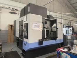 Centro de mecanizado vertical cnc - Doosan